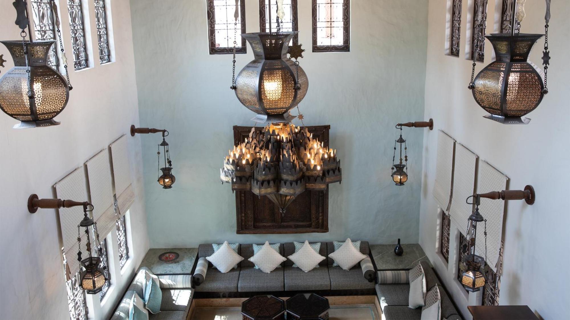 Jumeirah Dar Al Masyaf Dubai Exterior photo The interior of the synagogue