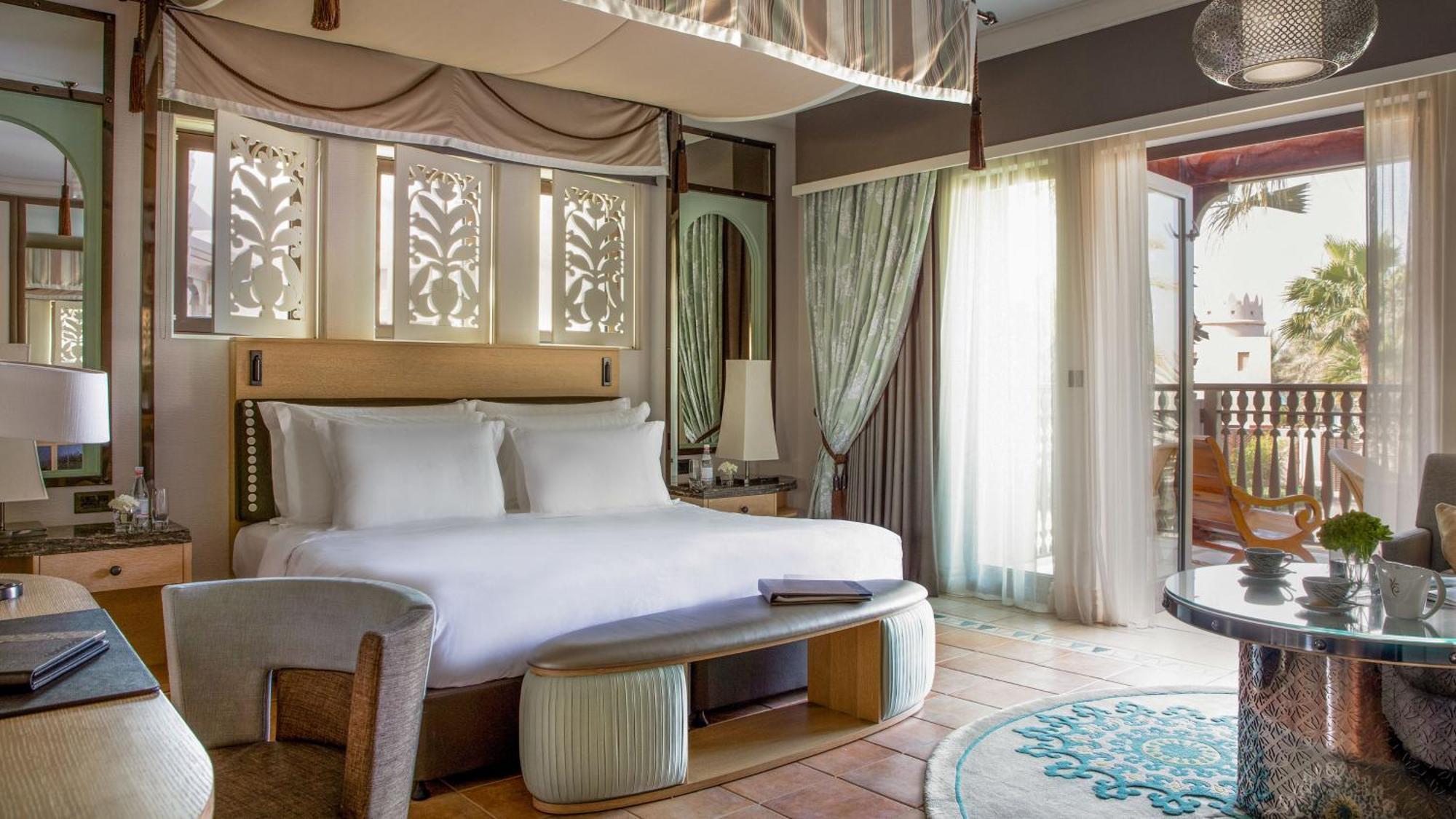 Jumeirah Dar Al Masyaf Dubai Exterior photo A bedroom at the hotel