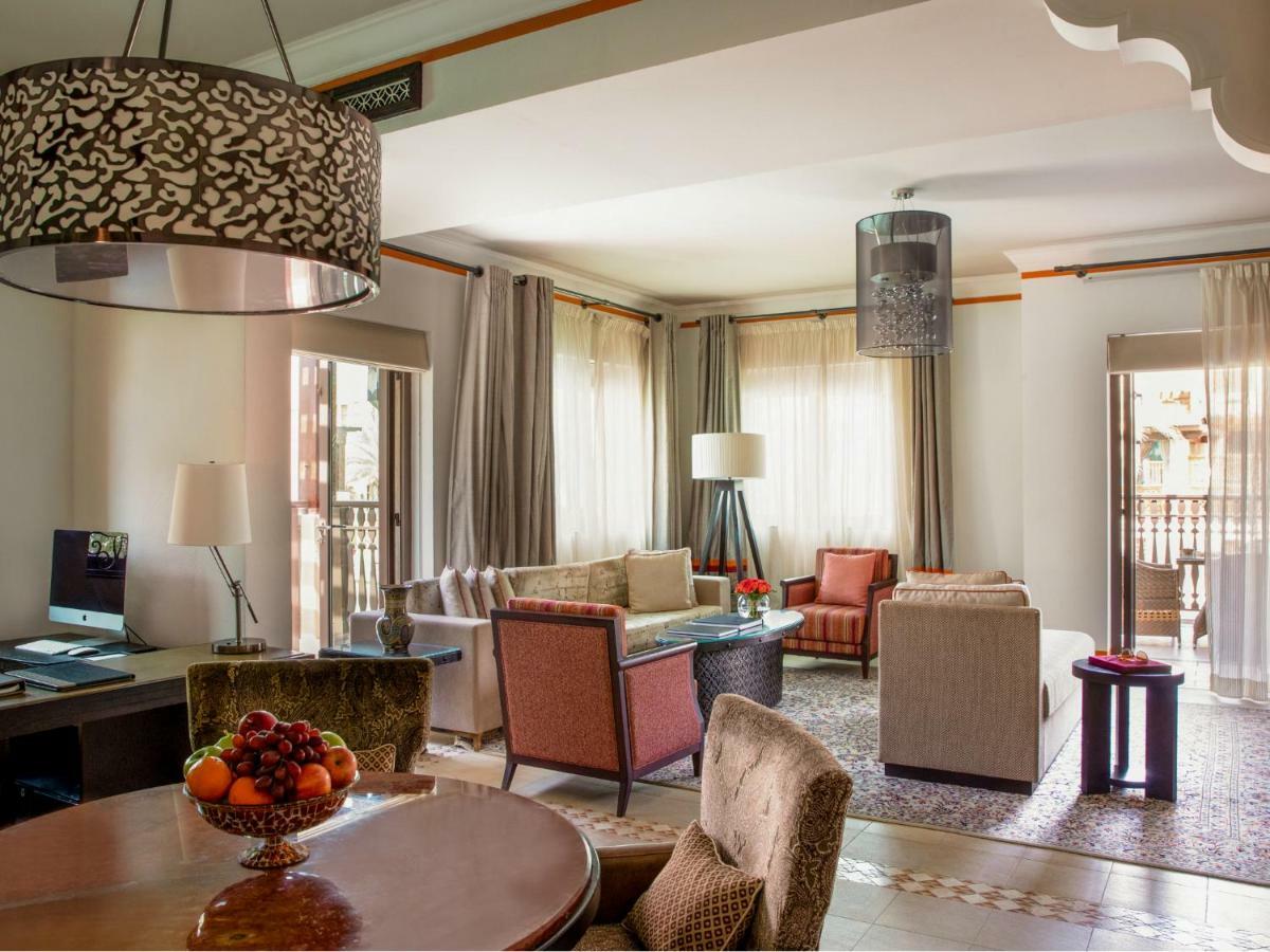 Jumeirah Dar Al Masyaf Dubai Exterior photo A suite at the Four Seasons Hotel, Cairo